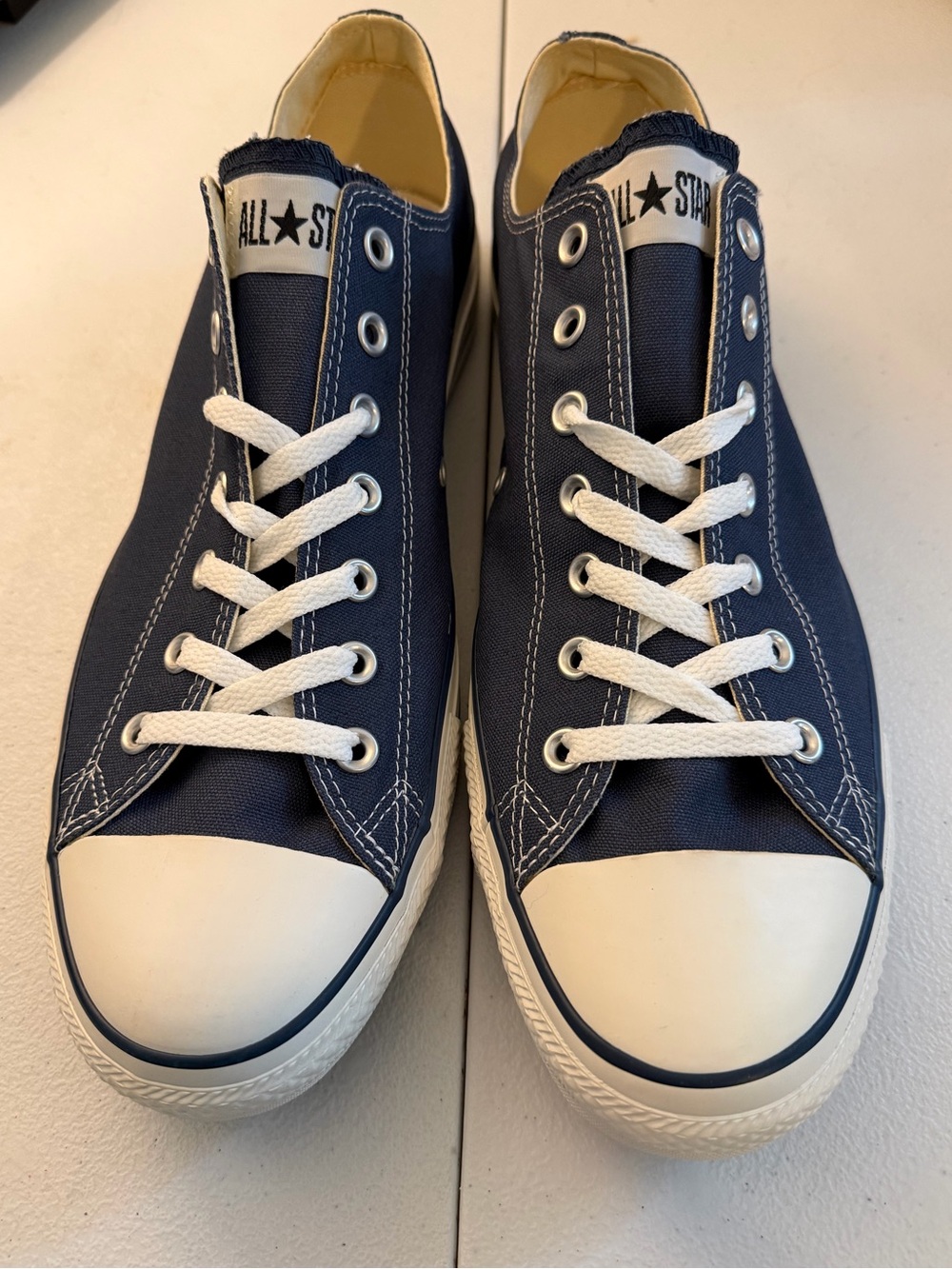 Converse Low Top Sneakers X9697 Unisex Men’s 14 Women’s 16 (NWB)